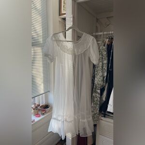 vintage Peignoir Chiffon Nightgown/Robe